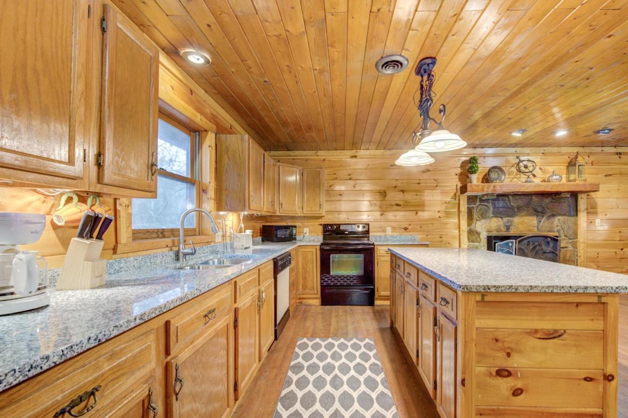 Country Oaks Cabin Villa Pigeon Forge Eksteriør billede